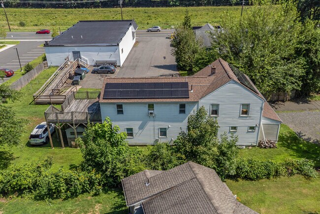 Building Photo - 43 Crescent Ave