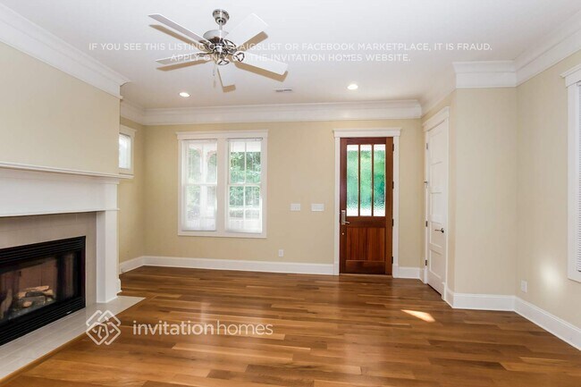 Building Photo - 302 Keener Blvd