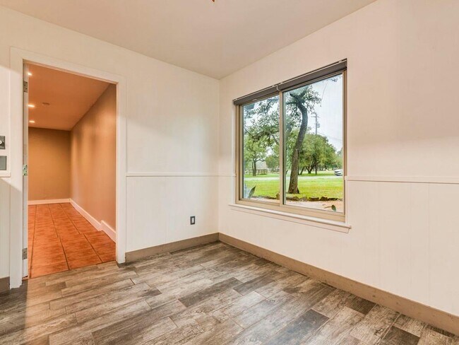 Building Photo - 9805 Murmuring Creek Dr