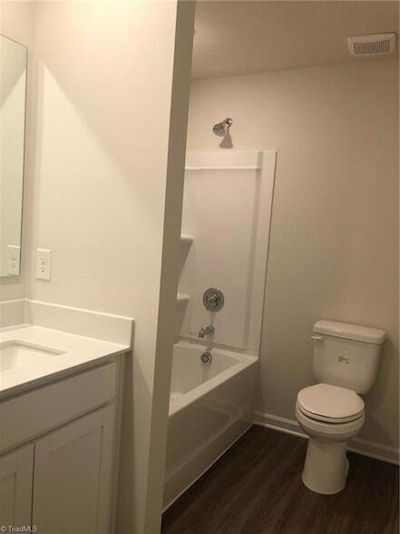 Building Photo - 6022 Wren Dr