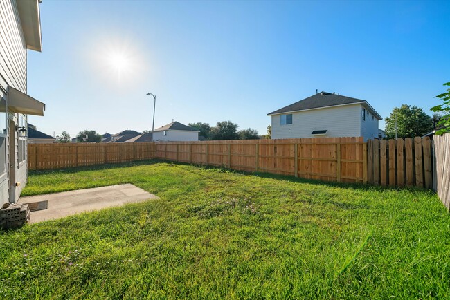 Building Photo - 9010 River Dale Canyon Ln