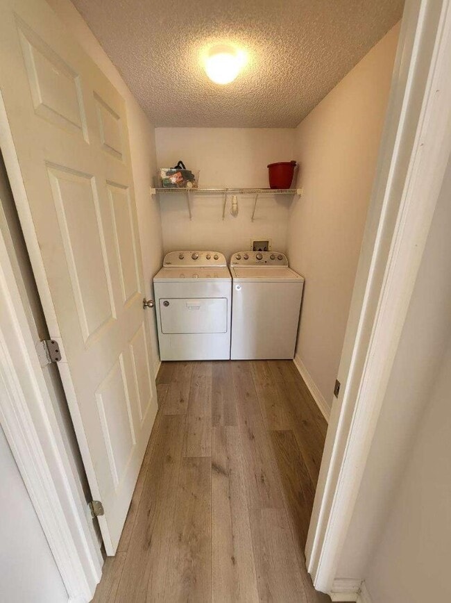 Building Photo - 5551 Bentgrass Dr