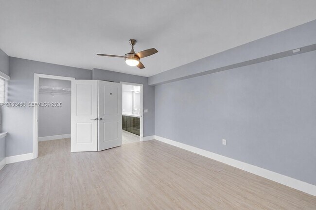 Building Photo - 9861 NW 6th Ct