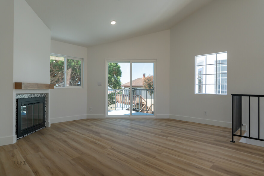 New sliding door to patio - 907 5th