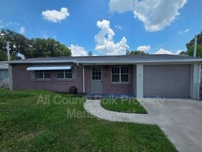 Building Photo - 1043 Pineview Pl