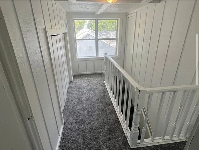 Building Photo - 210 N Lincoln Ave