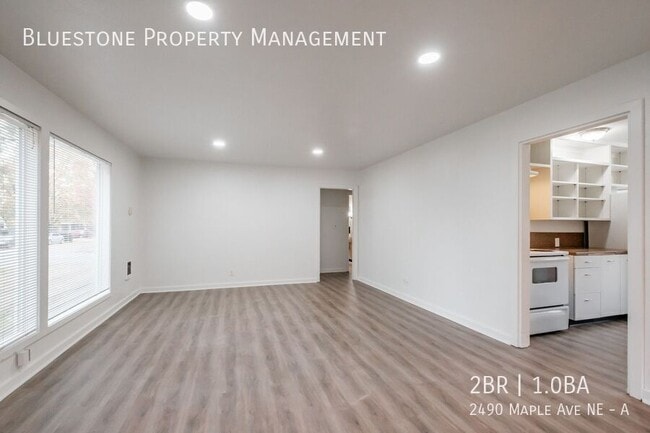 Building Photo - 2490 Maple Ave NE