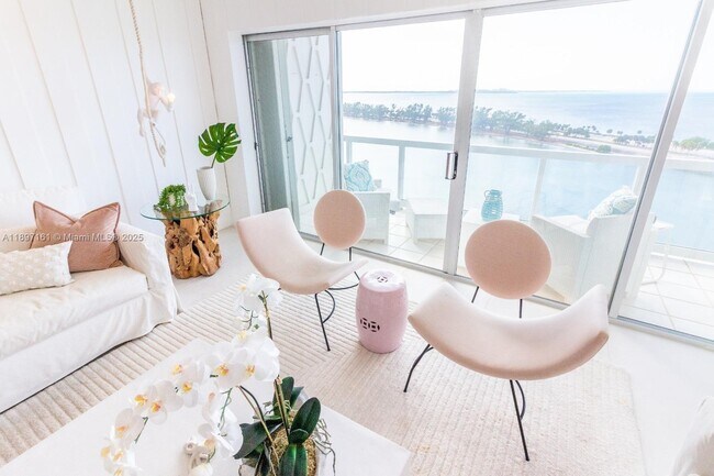 Primary Photo - 2451 Brickell Ave