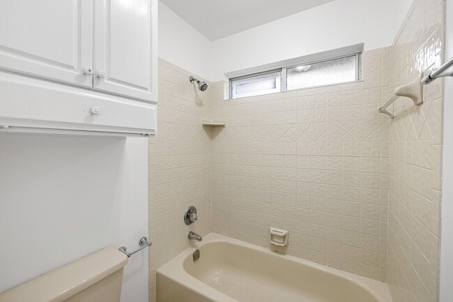 Building Photo - 1300 Windward Cir