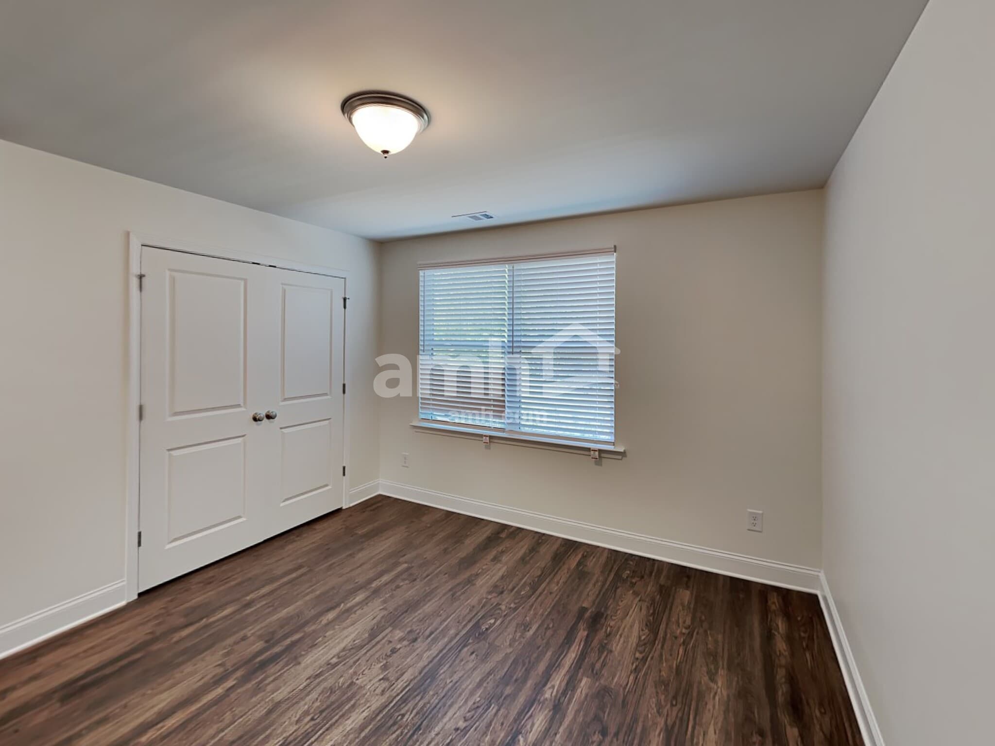 Building Photo - 321 Bourne St