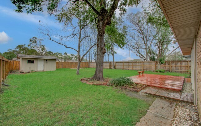 Building Photo - 6030 Willowbend Blvd
