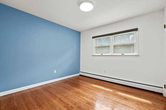 Building Photo - 3840 Black Rock Tpke