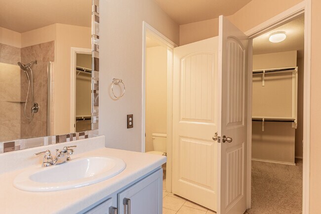 Building Photo - 1744 Emerald Edge