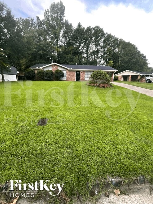 Building Photo - 230 Montego Cir
