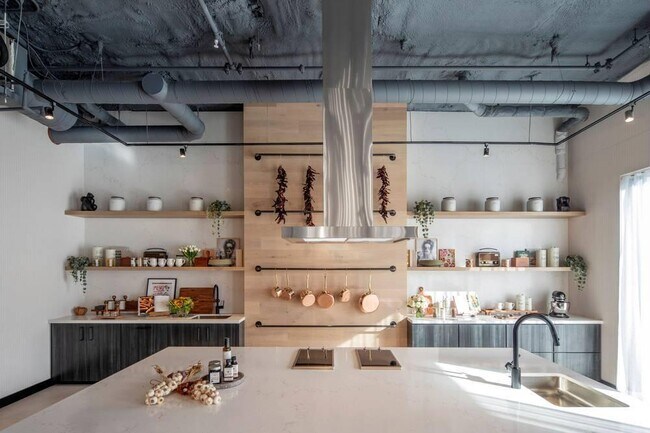 Building Photo - 2150 N Miami Ave