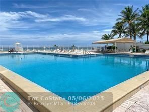 Building Photo - 3505 S Ocean Dr
