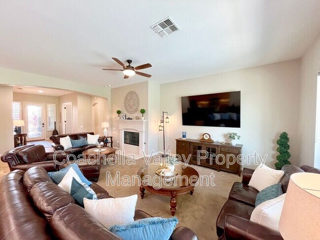 Building Photo - 80734 Camino Santa Elise