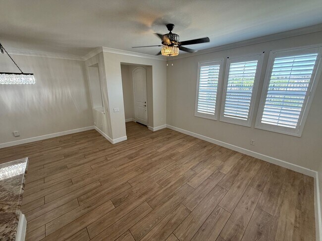 Building Photo - 3-Bedroom Townhome with Community Pool & S...