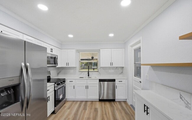 Building Photo - 3608 Fortuna Dr