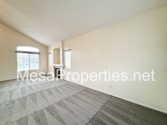 Building Photo - 14744 Delicious St