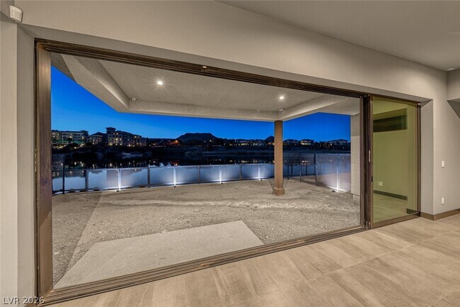 Building Photo - 26 Lakefront Dr