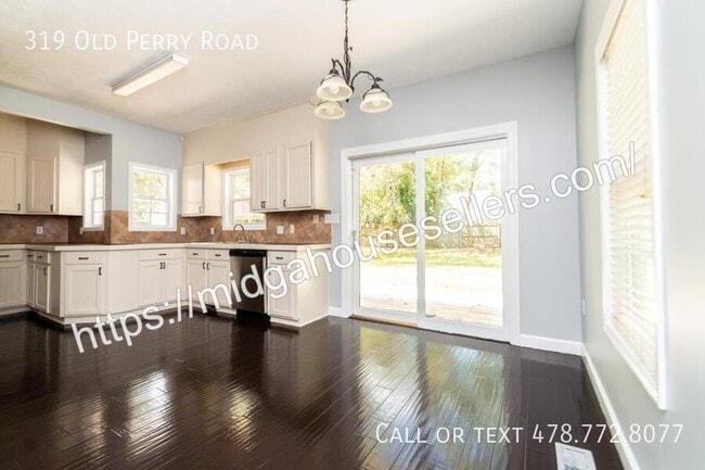 Building Photo - 319 Old Perry Rd