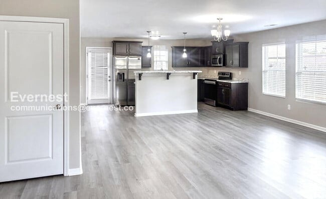 Building Photo - 1226 Mt Lebanon Rd