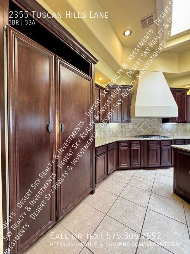 Building Photo - 2355 Tuscan Hills Ln