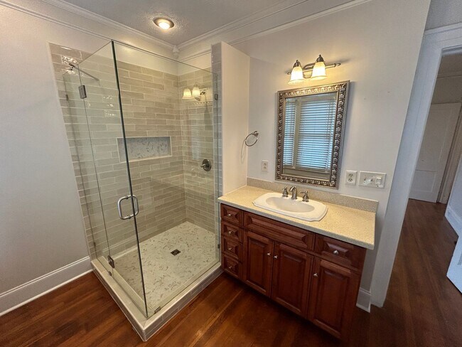 Building Photo - 3/2 House in Old East Rome $1,895