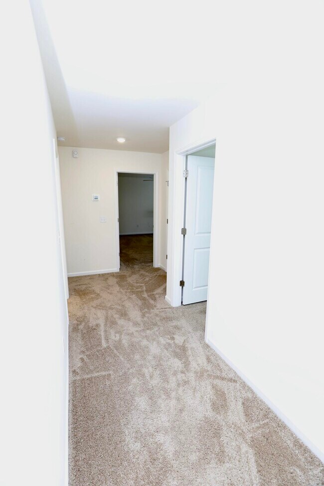Building Photo - 1718 Canopy Dr