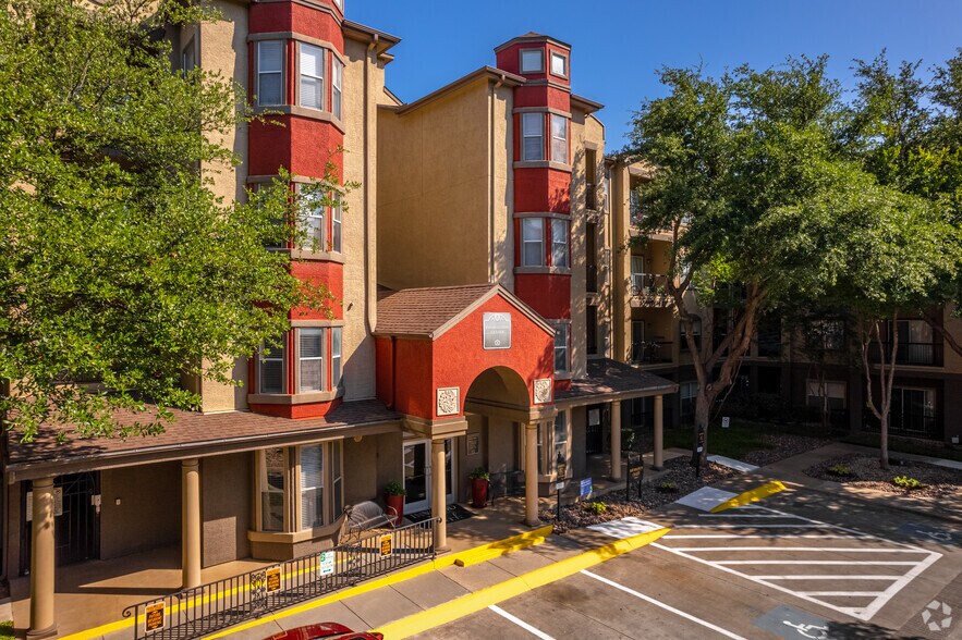 Inwood On The Park 5720 Forest Park Rd Dallas TX 75235 Apartment Finder