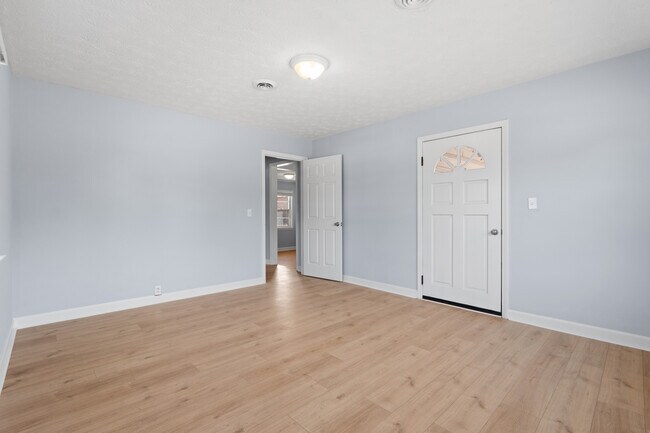Building Photo - 409 Wilkes Rd