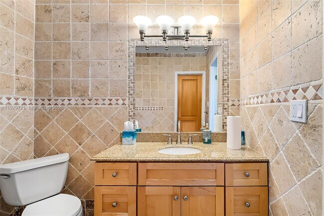 Building Photo - 2085 Ixora Rd