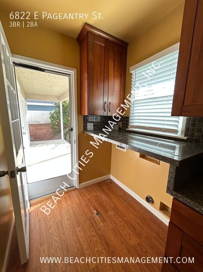 Building Photo - 6822 E Pageantry St