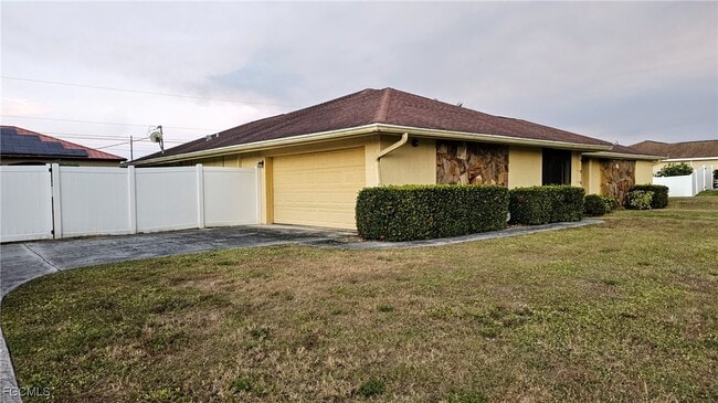 Building Photo - 4504 6th St W