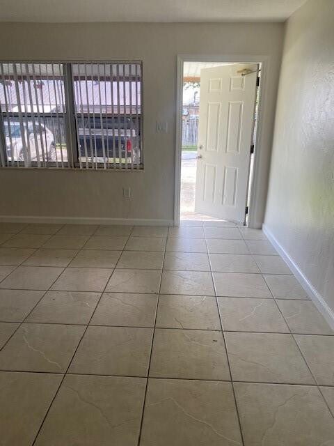 Building Photo - 6032 Pierce St