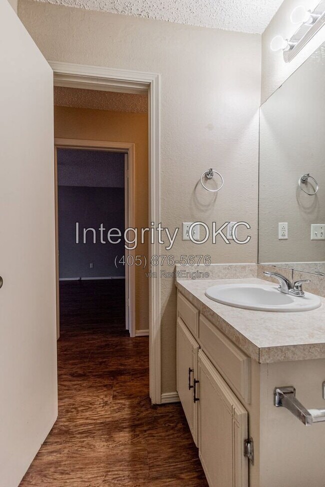 Building Photo - 618 Welston Cir