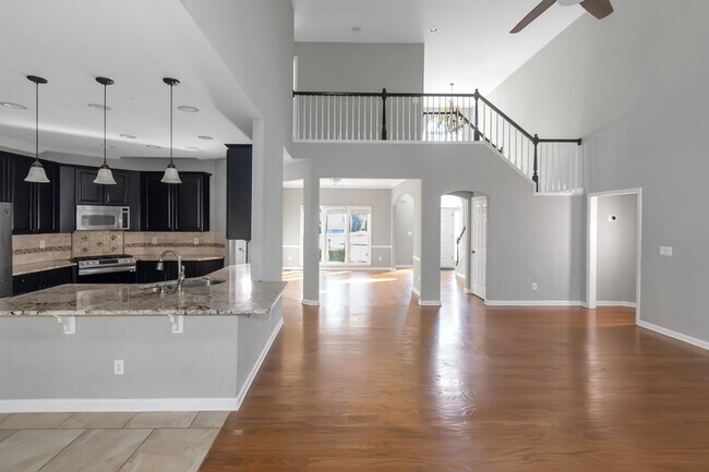 Building Photo - 13065 Tidewater Crossing