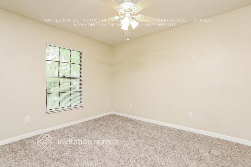 Building Photo - 1056 Galgano Ave
