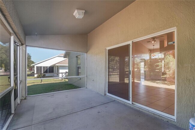 Building Photo - 6375 SW 63rd St