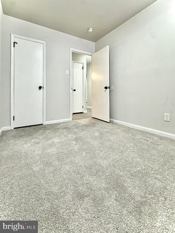 Building Photo - 521 Martin St