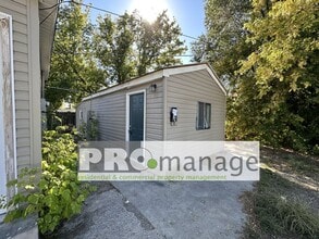 Building Photo - 437 W Crowley St