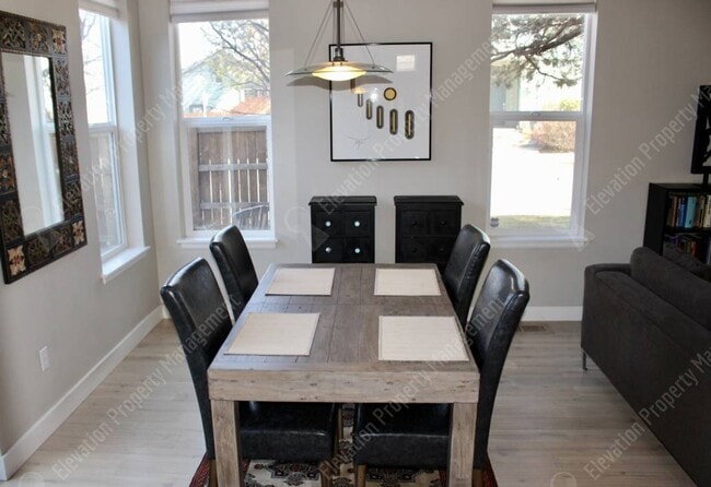 Building Photo - Furnished 2 BR home in Old Mill district