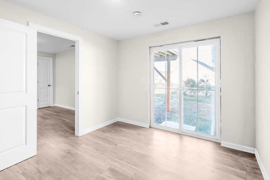 Building Photo - 7016 Buffalo Valley Dr