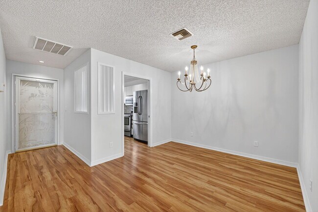 Building Photo - 6101 SE Landing Way
