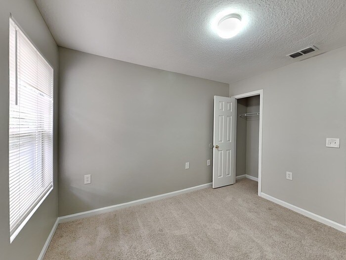 Building Photo - 8172 Oden Ave