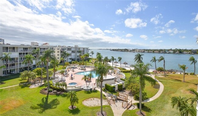 Building Photo - 6021 Bahia Del Mar Cir N