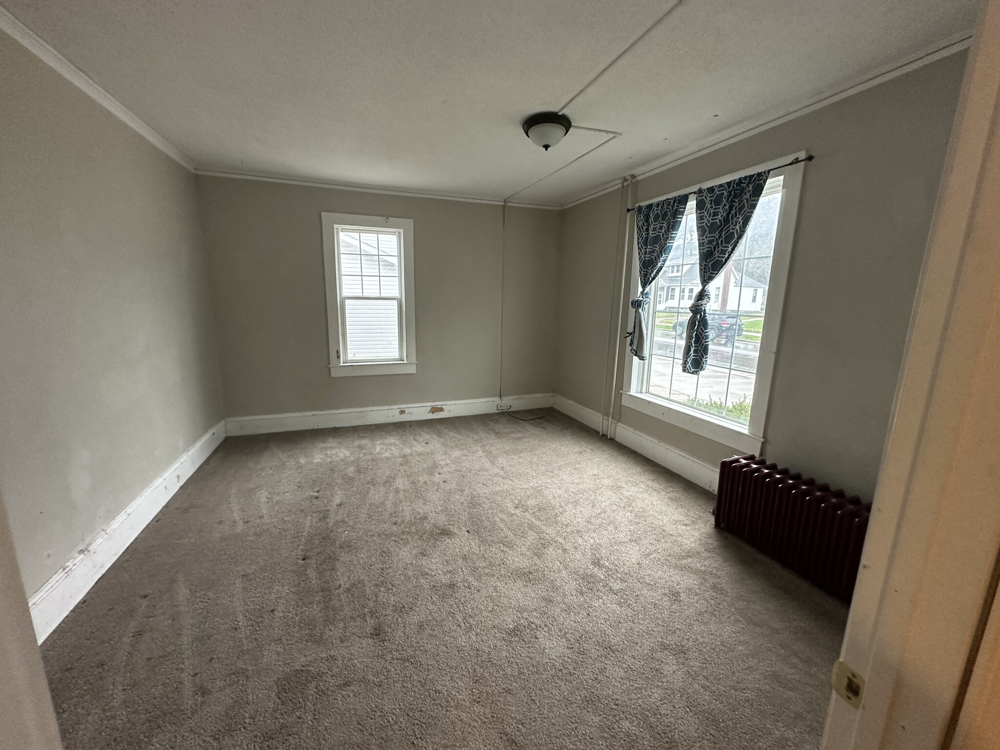 Building Photo - 934 Barland St