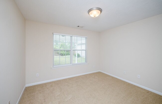 Building Photo - 272 High Meadows Cir