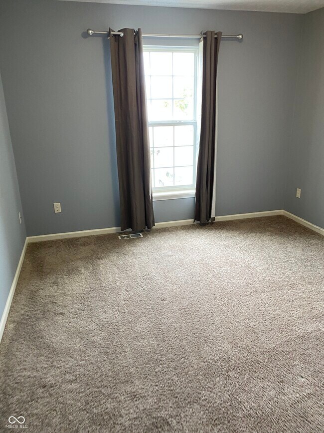 Building Photo - 14227 Autumn Woods Dr